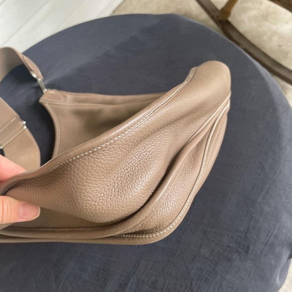 Evelyne GM (33) Clemence 
Etoupe PHW - Picture 4 of 12